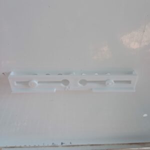 Ref.121:  Soporte interior para jaulas de fondo chapa metal.